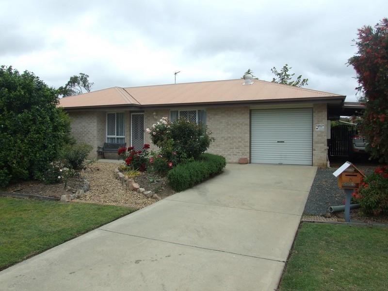 5 Lee Court, Crows Nest QLD 4355