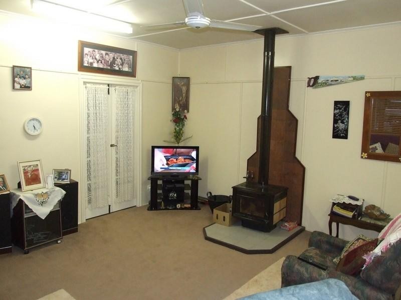 1 Nolan Street, Crows Nest QLD 4355