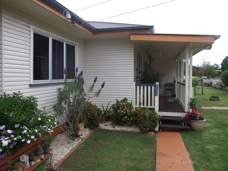 1 Nolan Street, Crows Nest QLD 4355