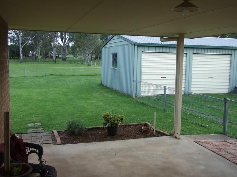 1 John Street, Crows Nest QLD 4355