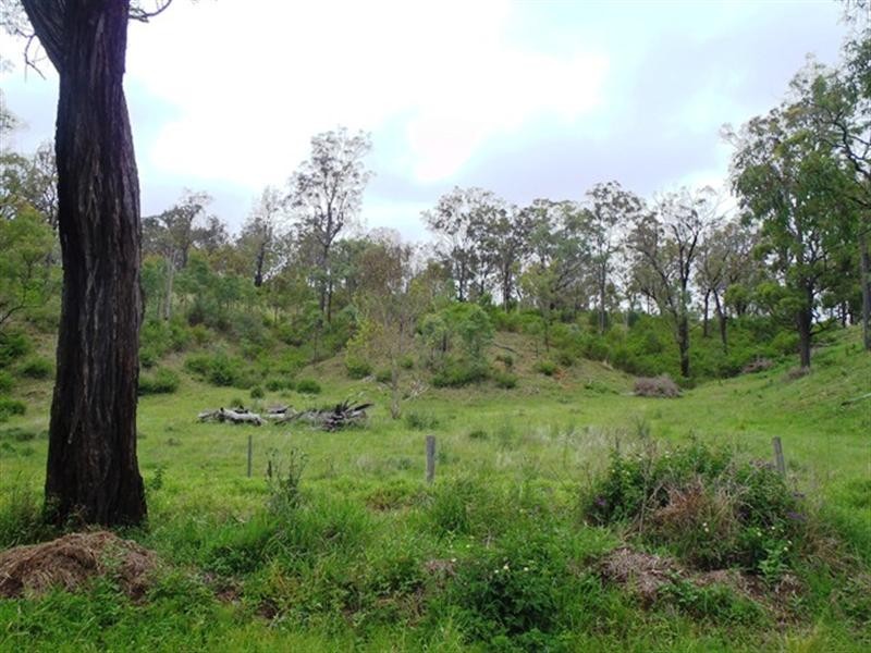 330 Emu Creek Road, Crows Nest QLD 4355