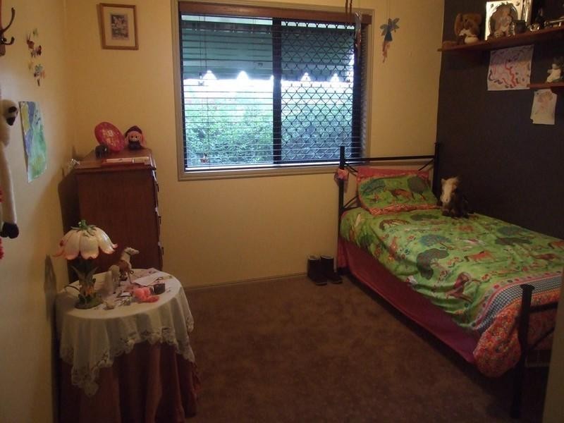 10 Lee Court, Crows Nest QLD 4355