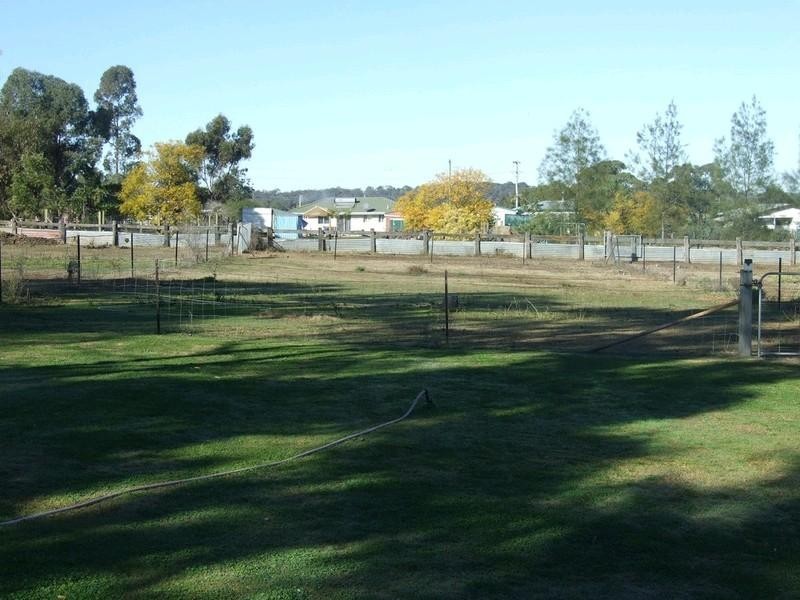 10 Hartwig Street, Goombungee QLD 4354