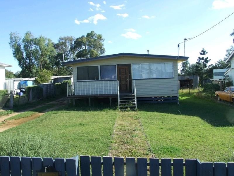 10 Hartwig Street, Goombungee QLD 4354