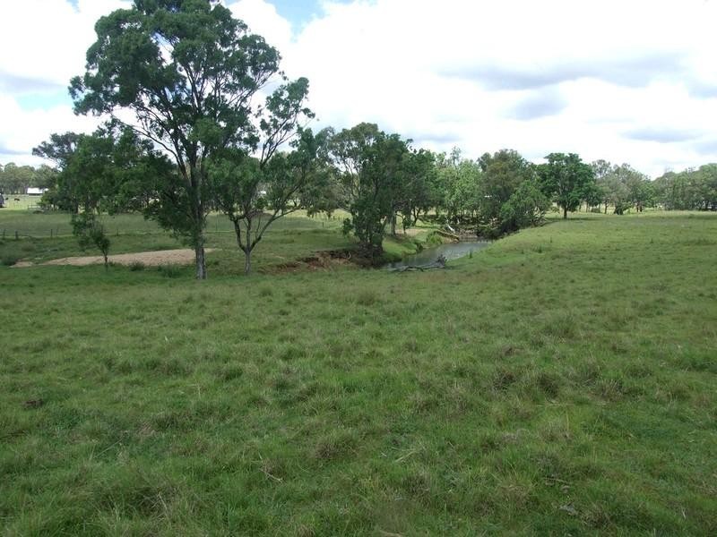 13 Devoncourt Lane, Crows Nest QLD 4355