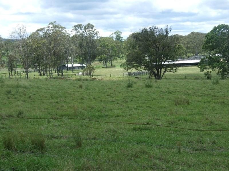 13 Devoncourt Lane, Crows Nest QLD 4355