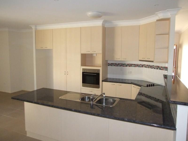 2 Vicky Avenue, Crows Nest QLD 4355