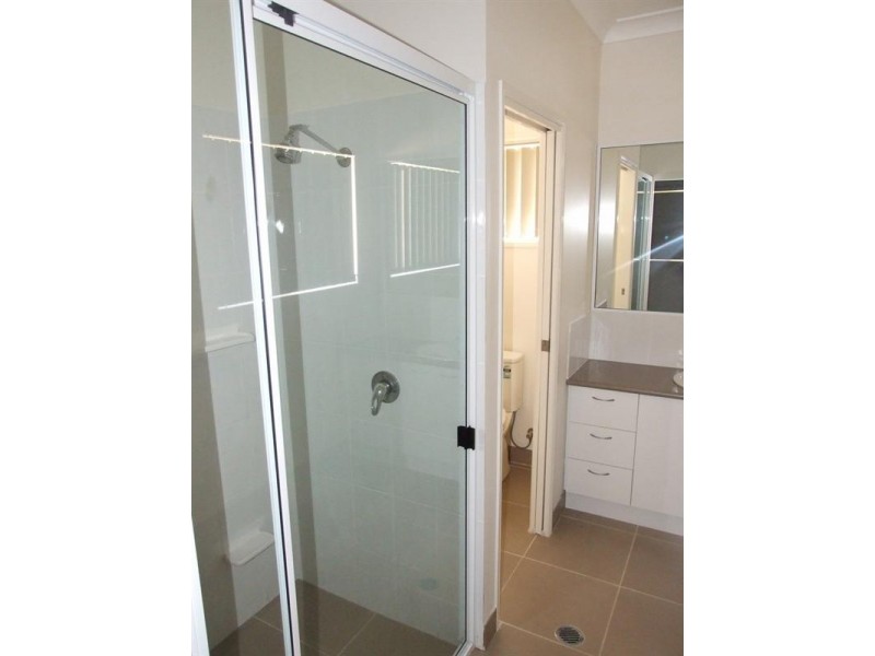 2 Vicky Avenue, Crows Nest QLD 4355