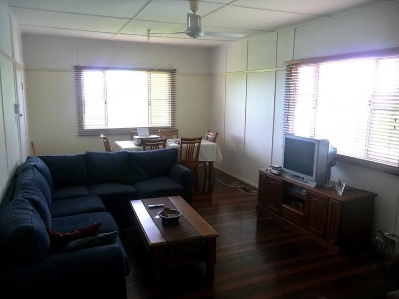 17 Victoria Street, Goombungee QLD 4354