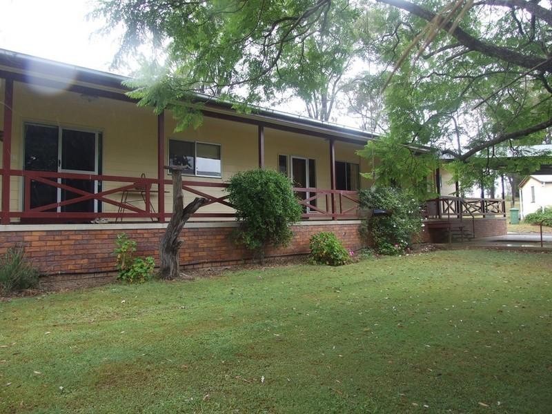 3 William Street, Crows Nest QLD 4355