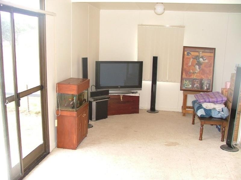 6 Peters Street, Goombungee QLD 4354