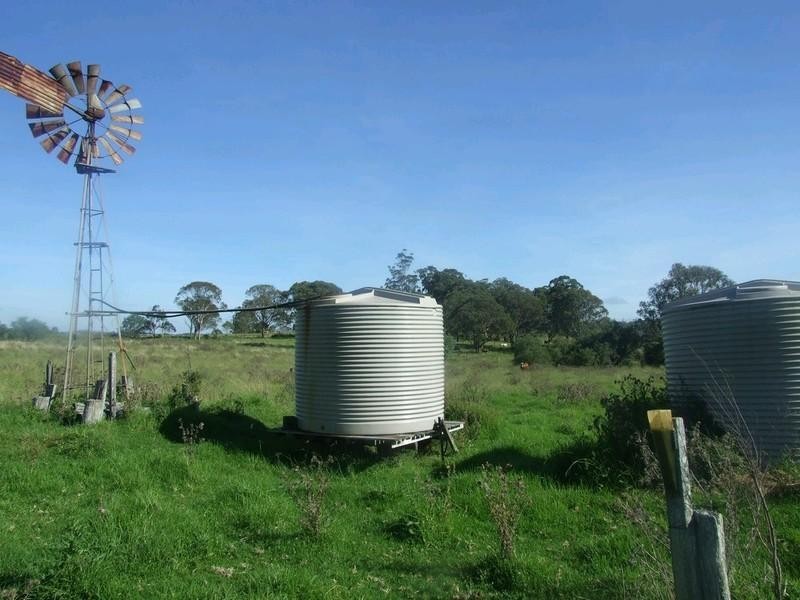 L197 Merritts Creek Road, Hampton QLD 4352