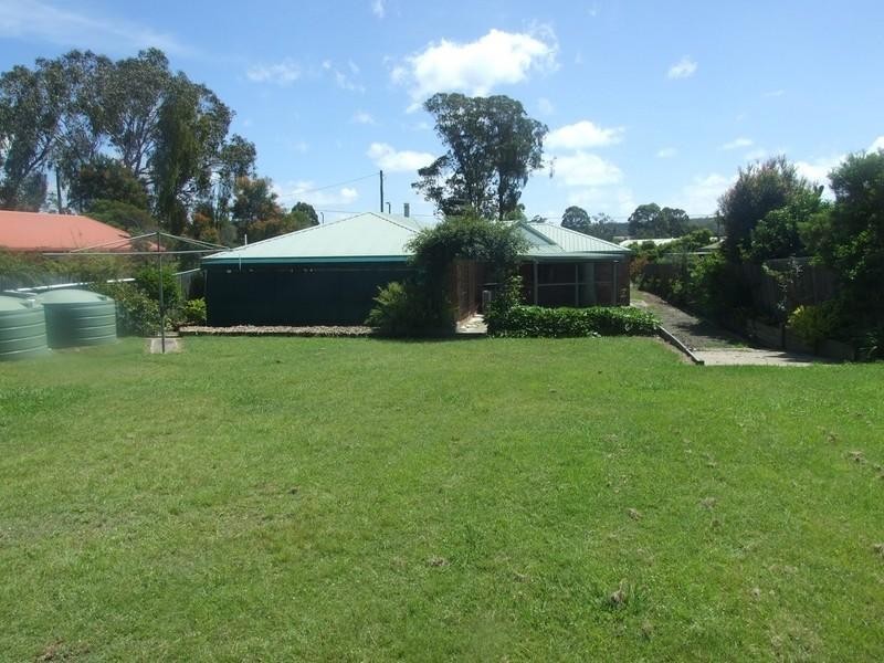 53 Albert Street, Crows Nest QLD 4355