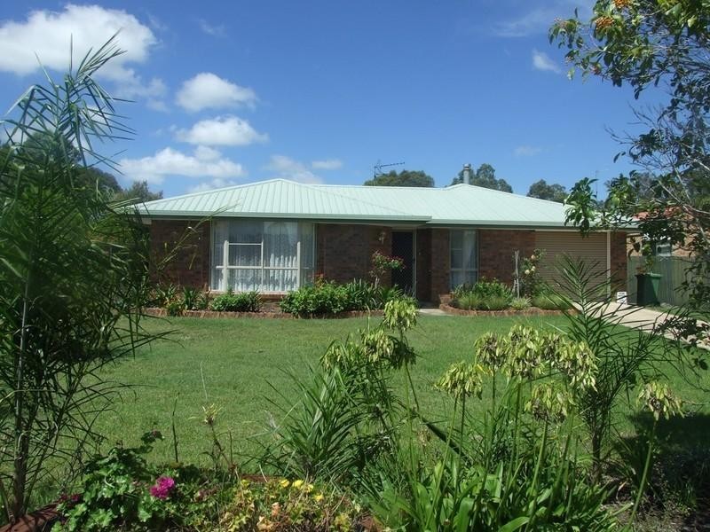 53 Albert Street, Crows Nest QLD 4355