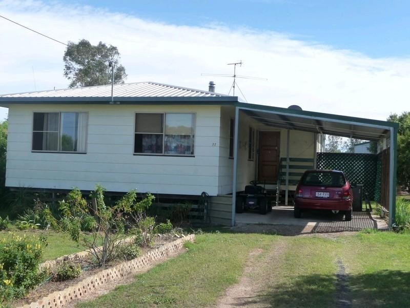 11 Victoria Street, Goombungee QLD 4354