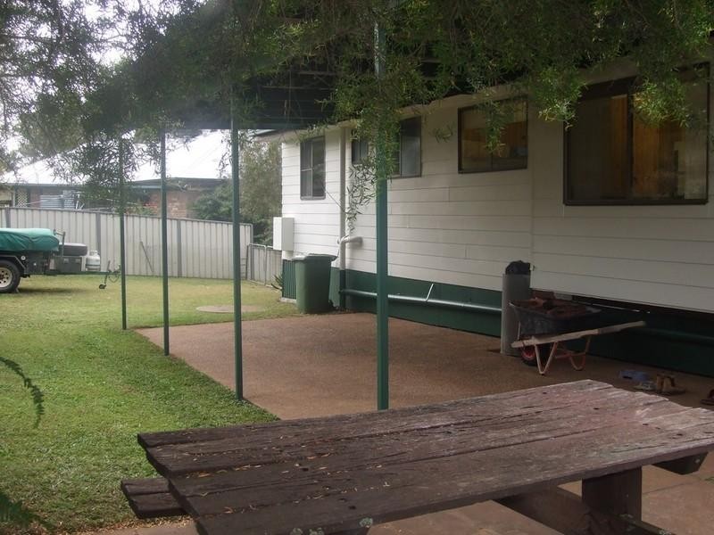 16 Railway Terrace, Crows Nest QLD 4355