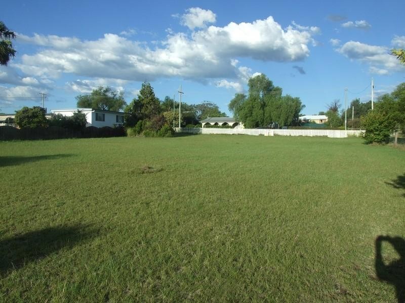 15 Daher Street, Goombungee QLD 4354