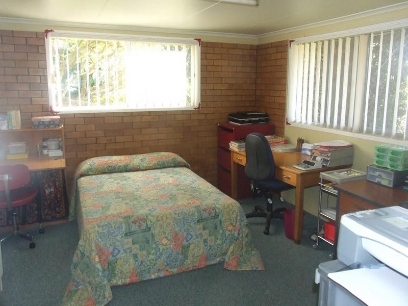 20 Railway Terrace, Crows Nest QLD 4355