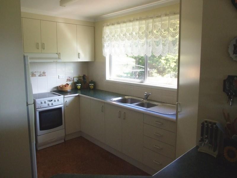 20 Railway Terrace, Crows Nest QLD 4355