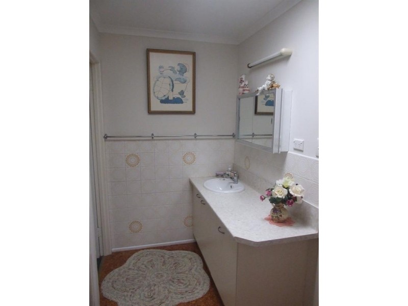 20 Railway Terrace, Crows Nest QLD 4355