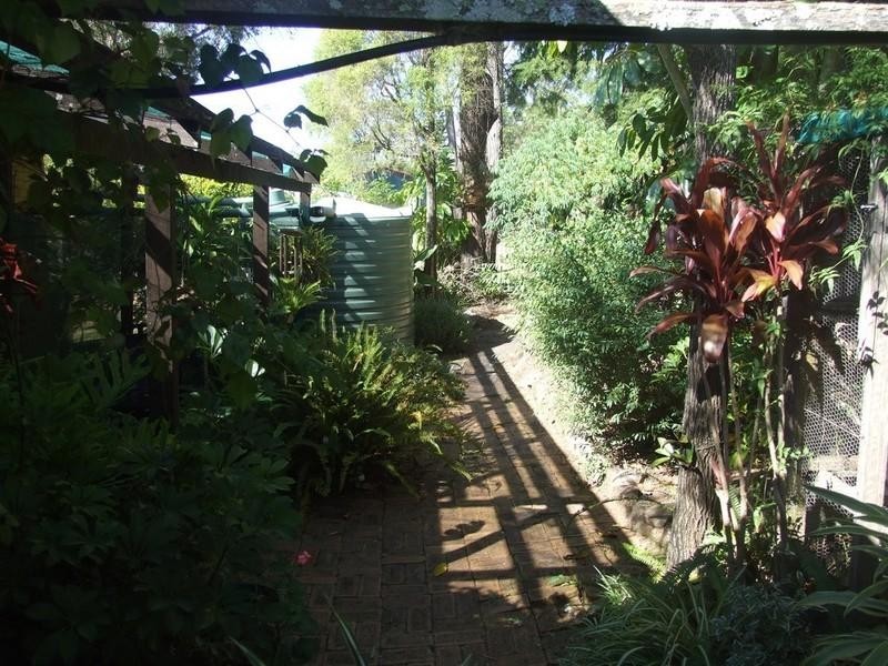 20 Railway Terrace, Crows Nest QLD 4355