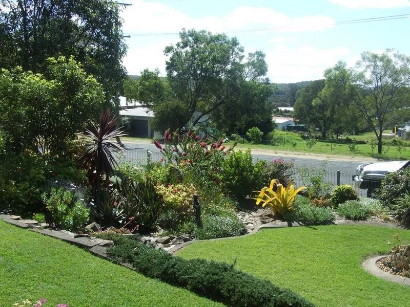 20 Railway Terrace, Crows Nest QLD 4355