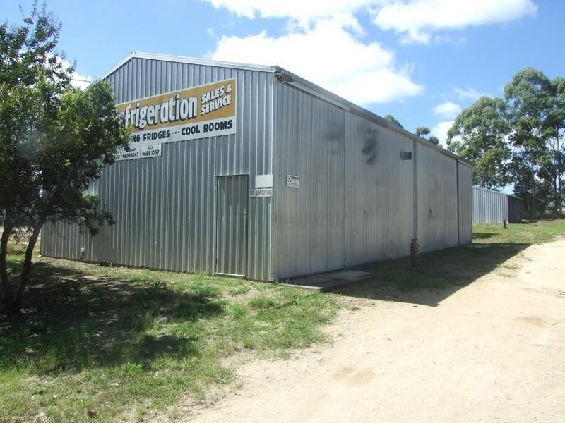 Industrial Esta New England Highway, Crows Nest QLD 4355