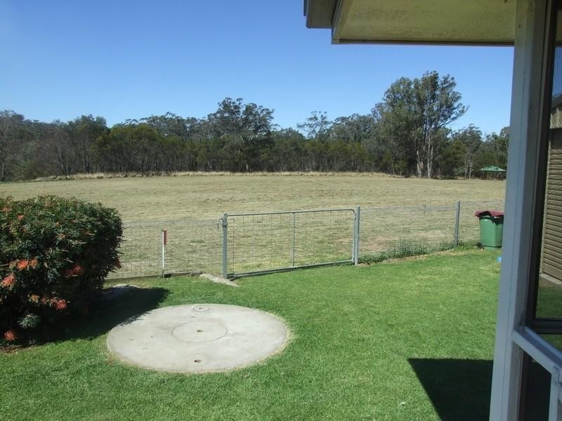 3 Olsen Drive, Crows Nest QLD 4355