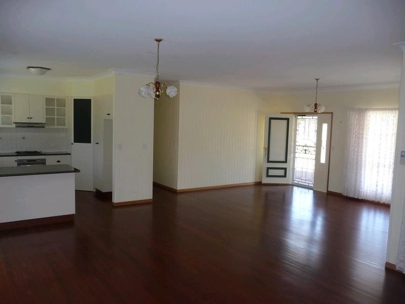 7313 NewEngland Highway, Crows Nest QLD 4355