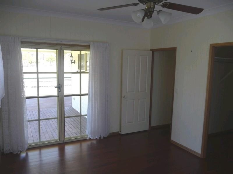 7313 NewEngland Highway, Crows Nest QLD 4355