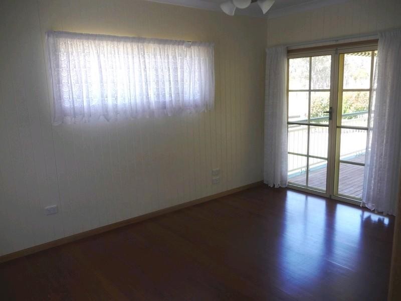 7313 NewEngland Highway, Crows Nest QLD 4355