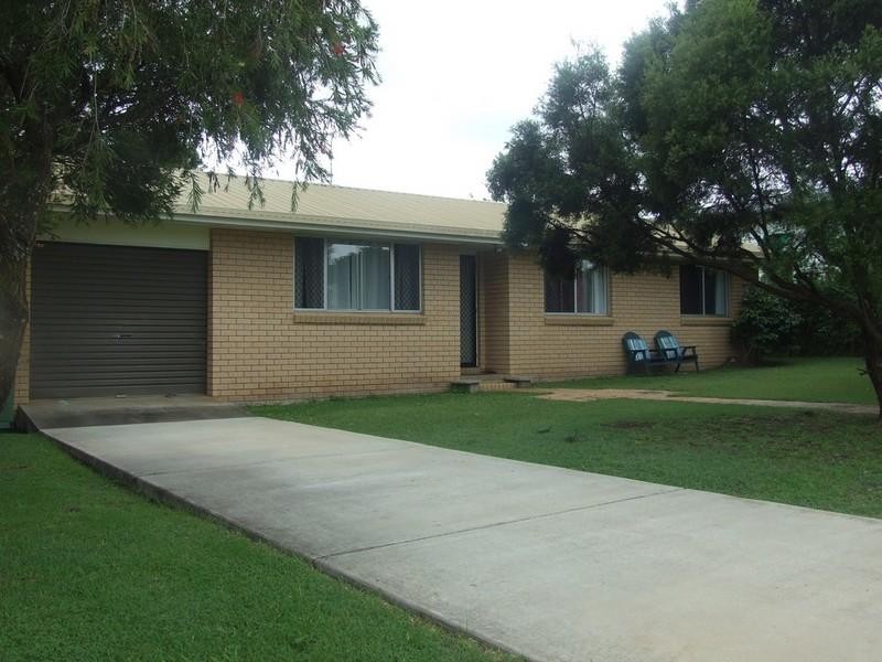 42 Charles Street, Crows Nest QLD 4355