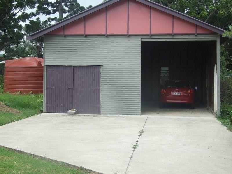 20 Toowoomba Road, Crows Nest QLD 4355