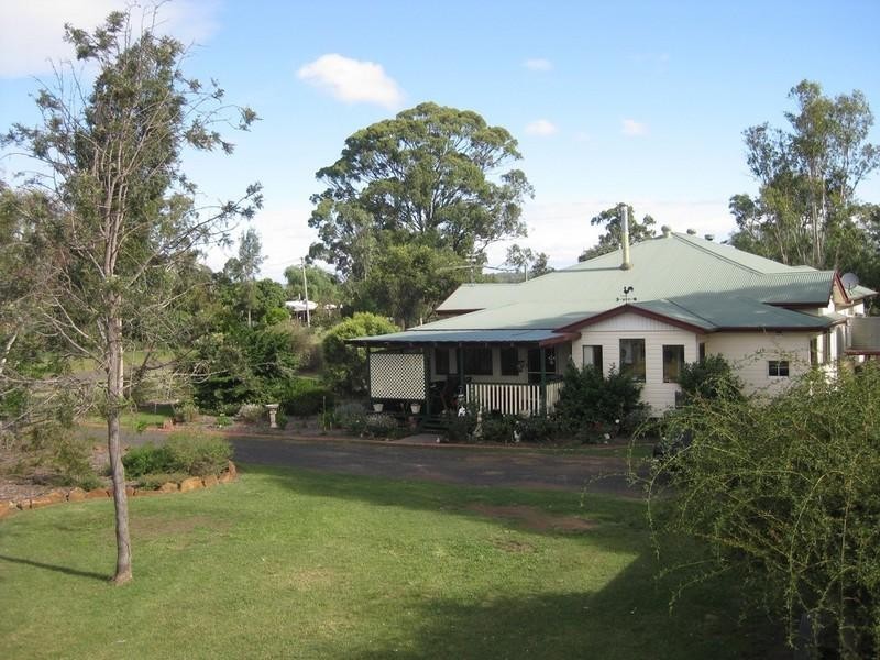 3 Lebsanft Street, Goombungee QLD 4354