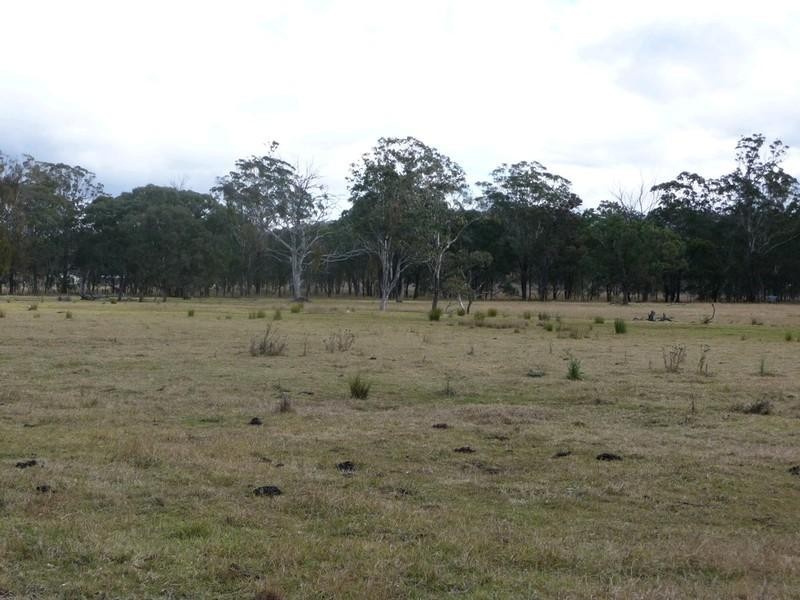 7534 New England Highway, Crows Nest QLD 4355