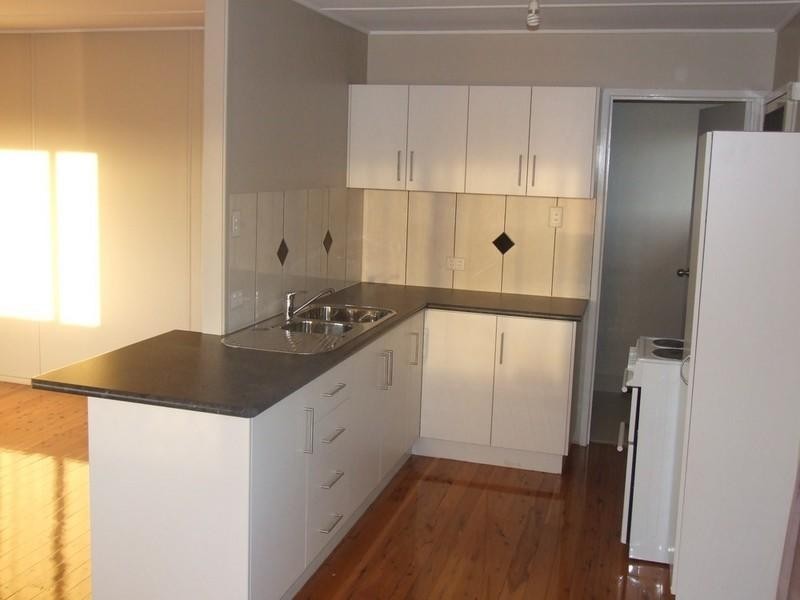 18 John Street, Goombungee QLD 4354