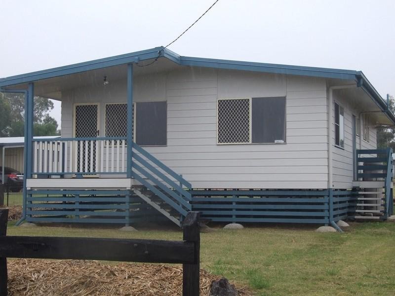 18 John Street, Goombungee QLD 4354