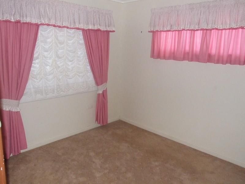 5 New England Highway, Crows Nest QLD 4355