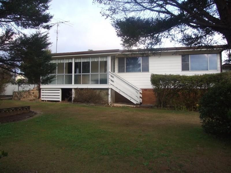 5 New England Highway, Crows Nest QLD 4355