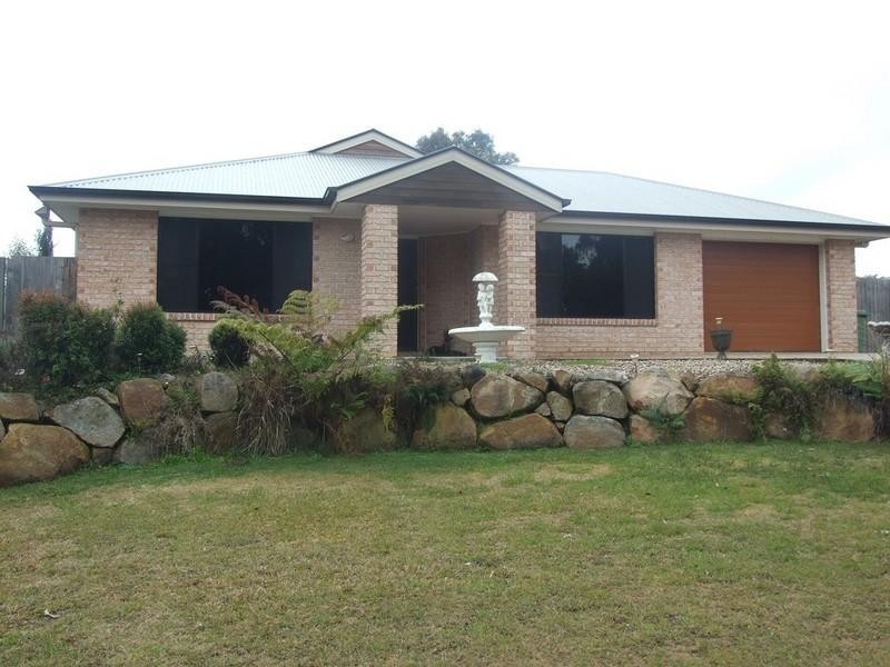 28 Parkland Drive, Crows Nest QLD 4355