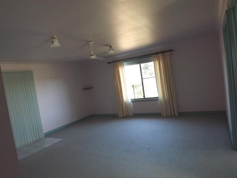 24 Harth Street, Goombungee QLD 4354