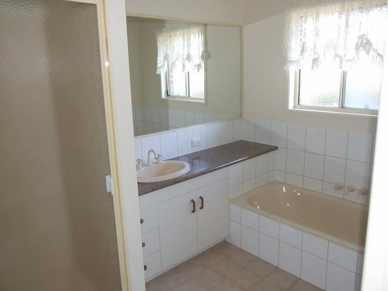 2 Melissa Court, Crows Nest QLD 4355