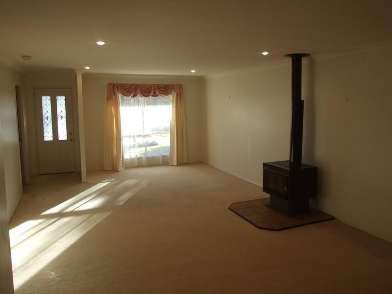 2 Melissa Court, Crows Nest QLD 4355