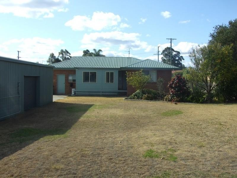 13 Charles Street, Crows Nest QLD 4355