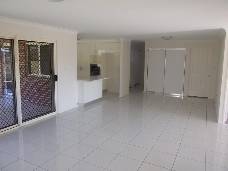 7 Cedarwood Drive, Crows Nest QLD 4355