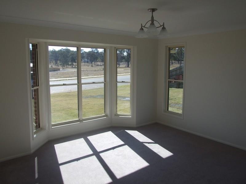 7 Cedarwood Drive, Crows Nest QLD 4355