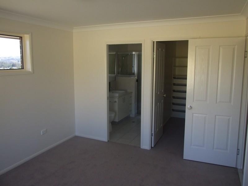 7 Cedarwood Drive, Crows Nest QLD 4355