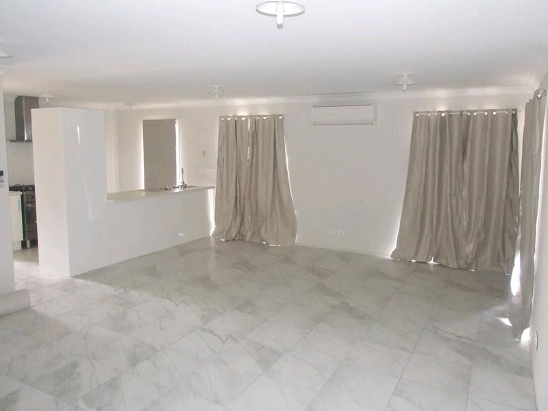 16 Naomi Drive, Crows Nest QLD 4355