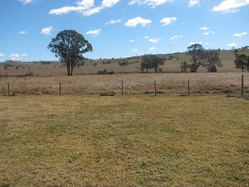 7265 New England Highway, Crows Nest QLD 4355