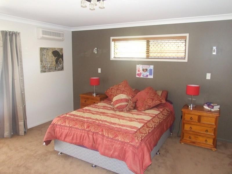 28 Samuel Avenue, Crows Nest QLD 4355